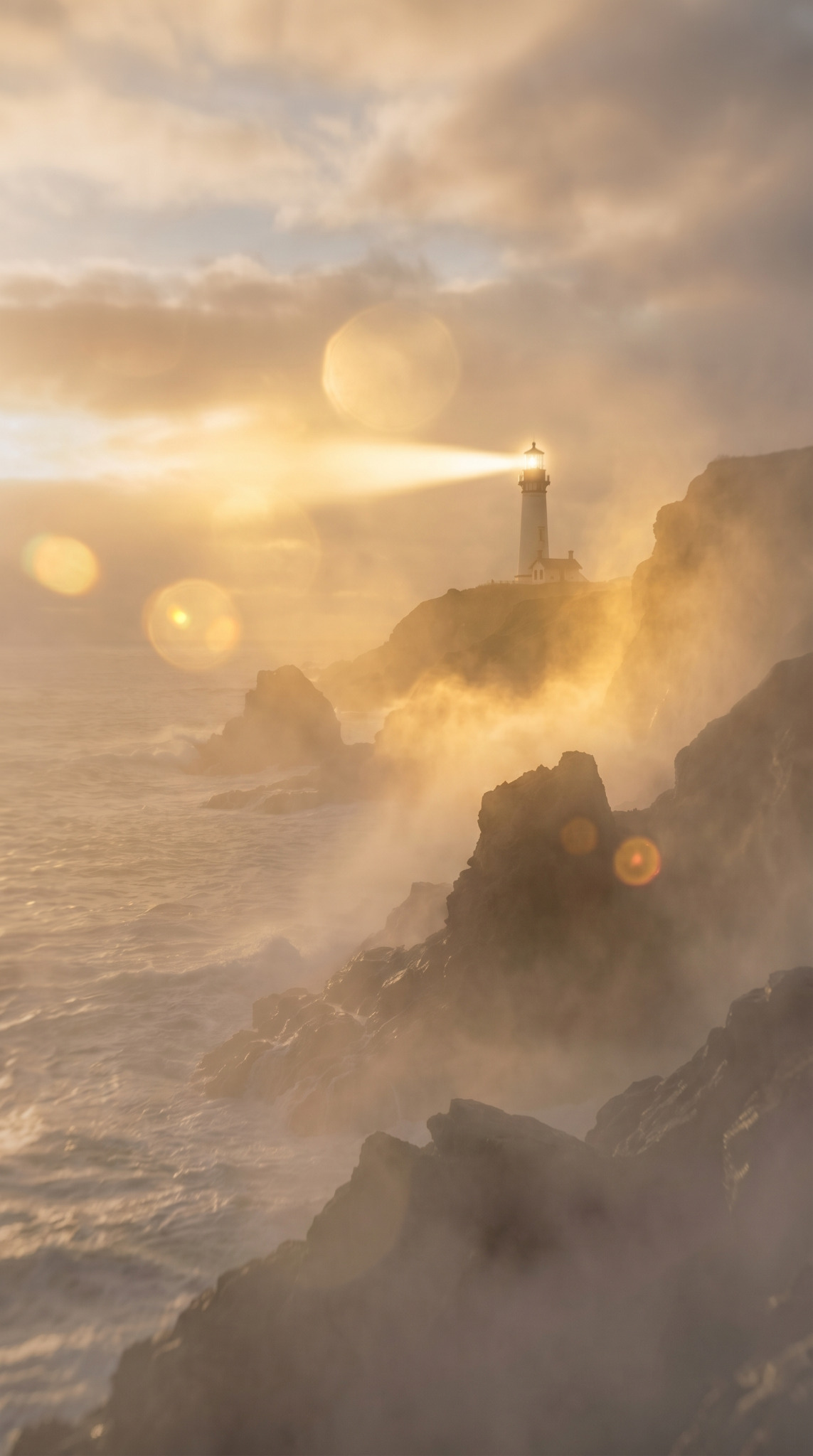 Atmospheric lighthouse concept